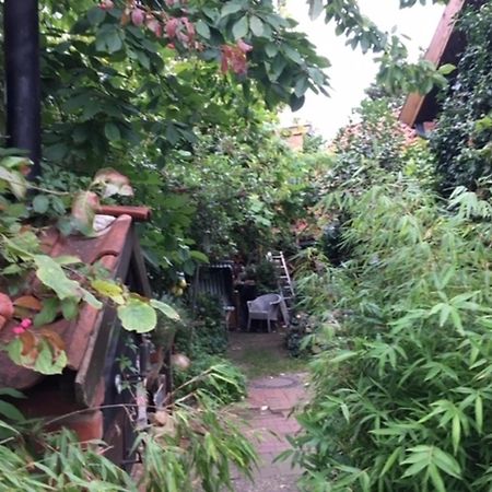 Schoene Gartenwohnung Im Klosterdorf Mariensee Neustadt am Rübenberge Esterno foto